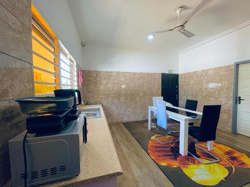 Rakka Guest House Adenta Экстерьер фото