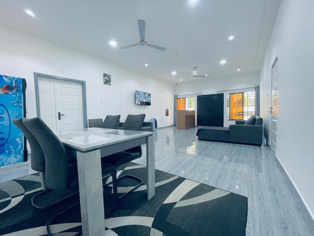 Rakka Guest House Adenta Экстерьер фото